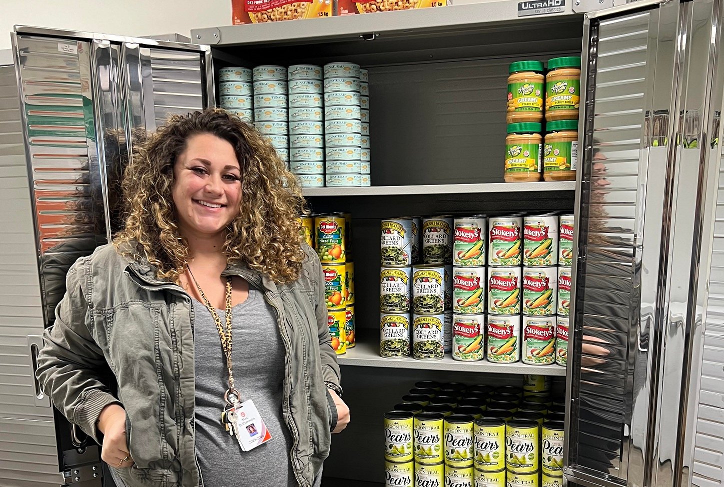 Volunteer at school pantry