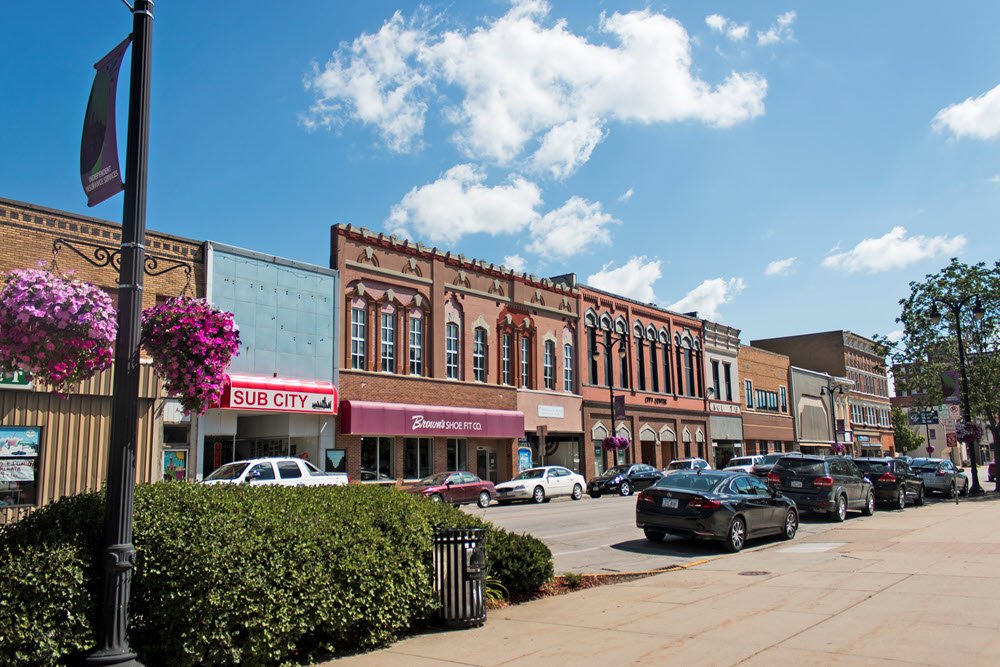 downtown Marshalltown, Iowa